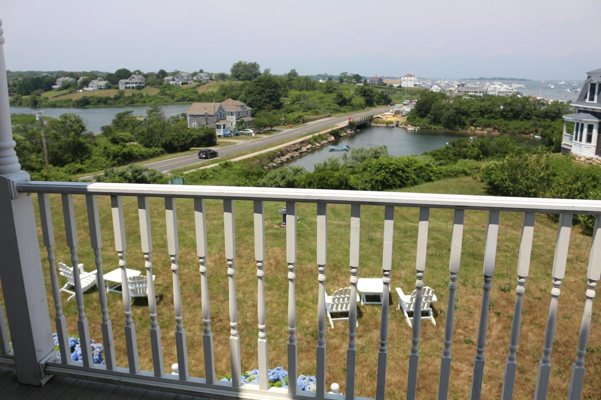Payne'S Harbor View Inn Нью-Шорхэм Экстерьер фото