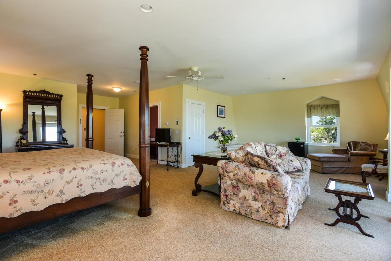 Payne'S Harbor View Inn Нью-Шорхэм Экстерьер фото